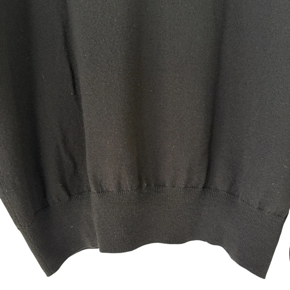 Peter Millar Mens Golf Sweater  XL V-Neck 100% Italian Merino‎ Wool Quiet Luxury